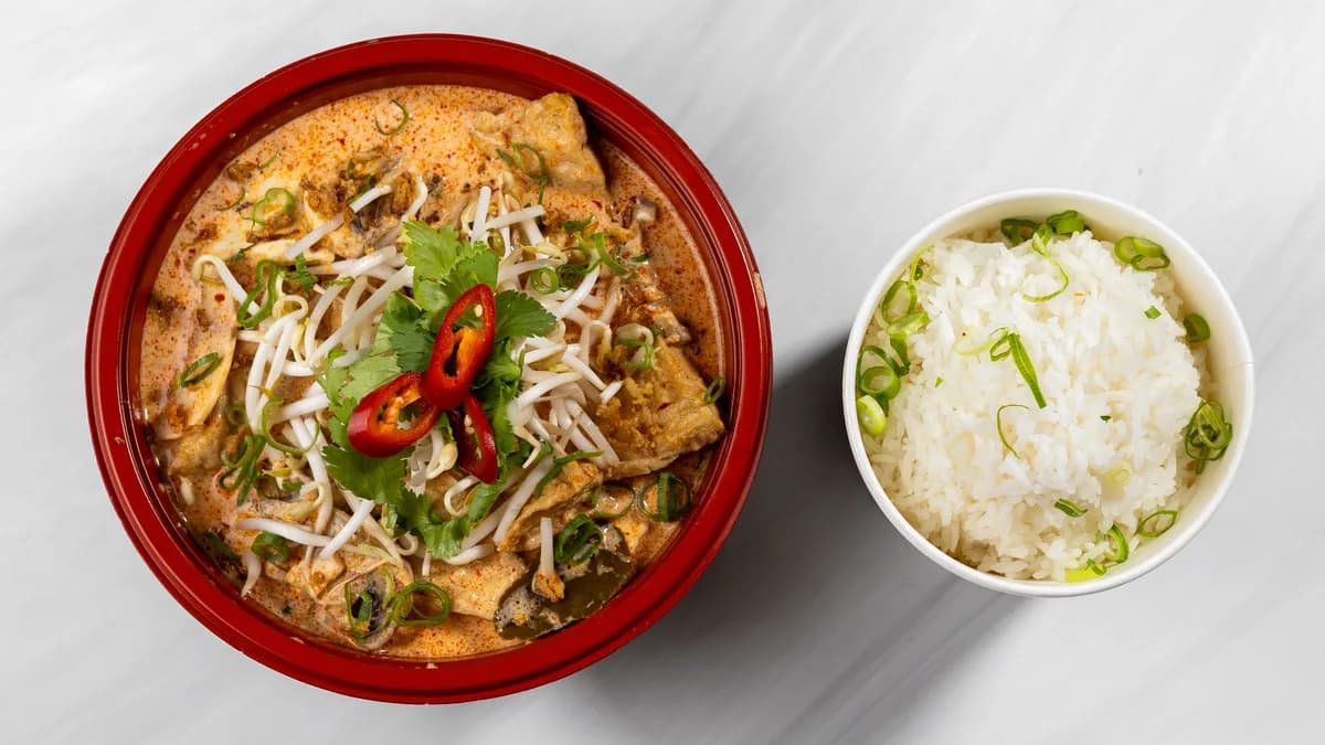 Tofu Curry Chinapot med dryck