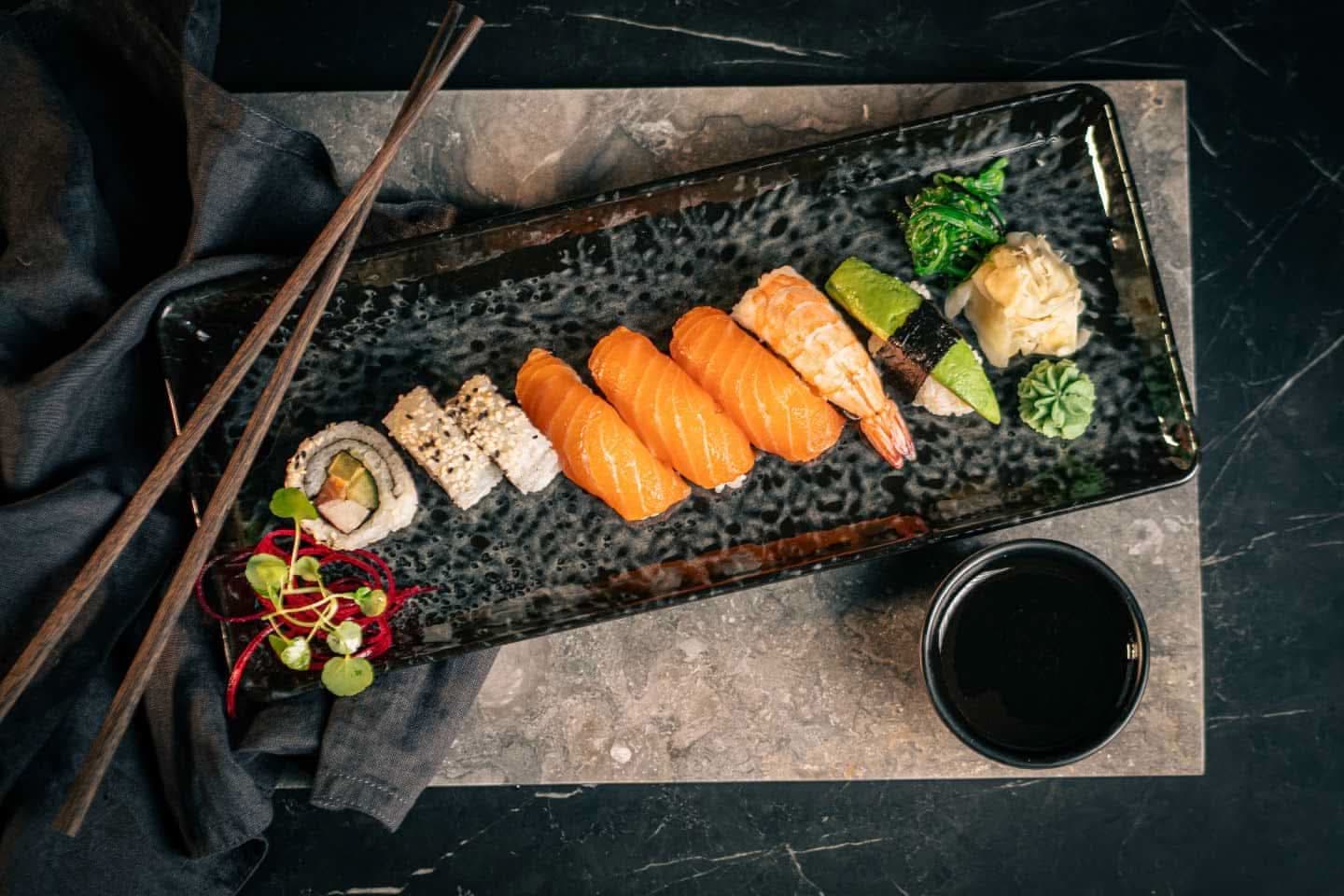 SUSHI 8 BITAR