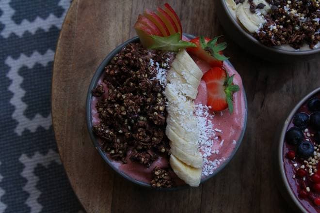 STRAWBERRY NICECREAM BOWL