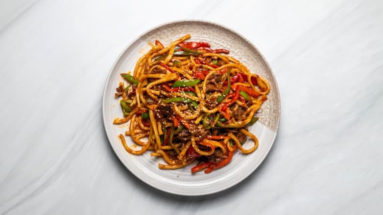 Stir-Fry Laghman & Läsk
