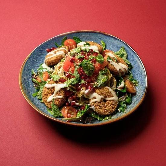 Falafelsallad med bulgur