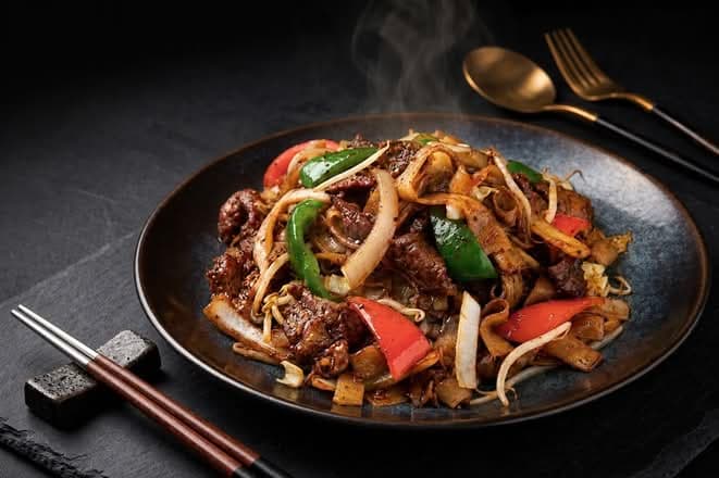 Cantonese Style Ho Fun 干炒牛河