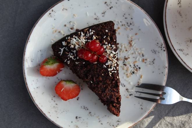 GF & VEGAN CHOCOLATE BROWNIE