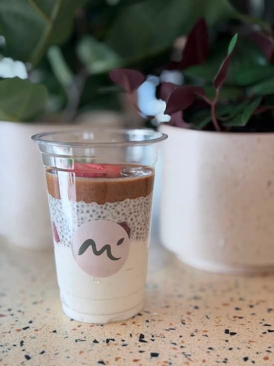 Chia yougurt (20g protein)