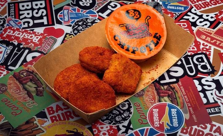 Spicy Chicken Nuggets 4 pcs + Dip