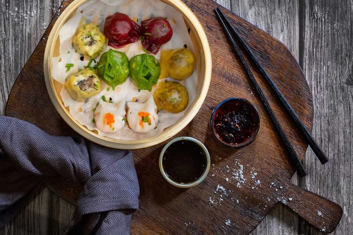 DUMPLINGS BASKET- 10st Contains pork )