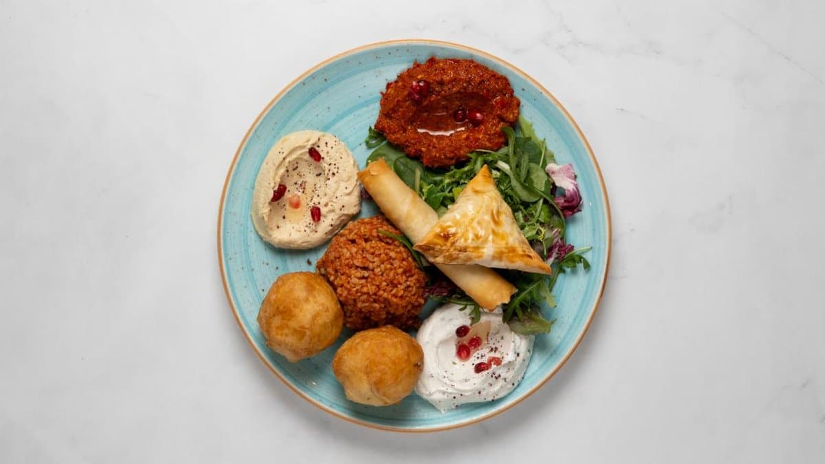 Sambosek Meze