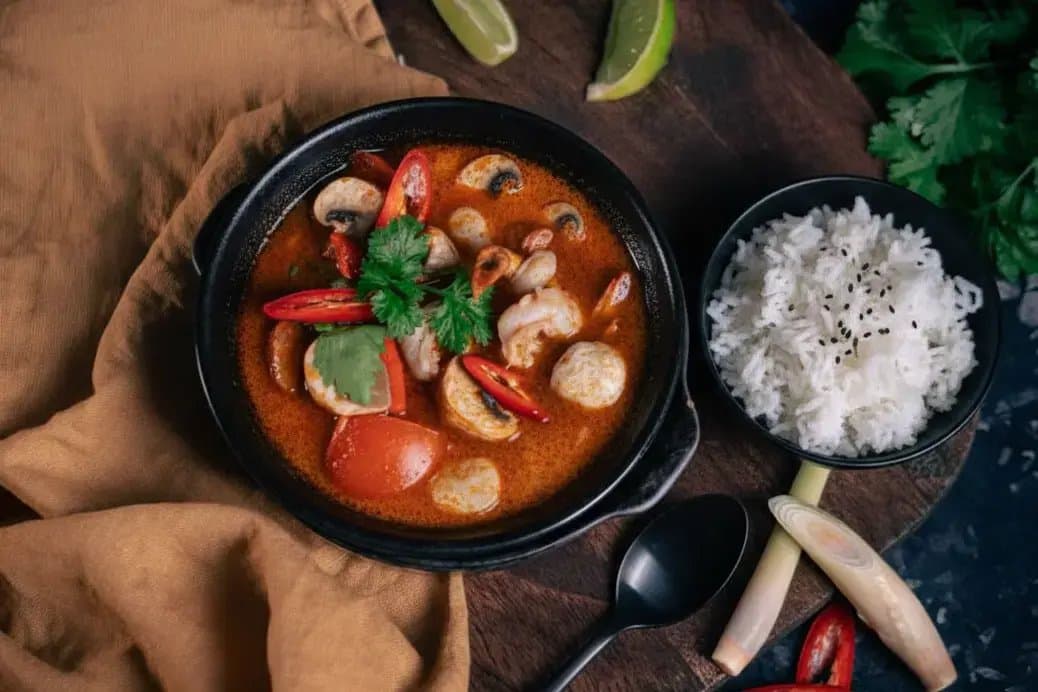 TOM YUM (HUVUDRÄTT)