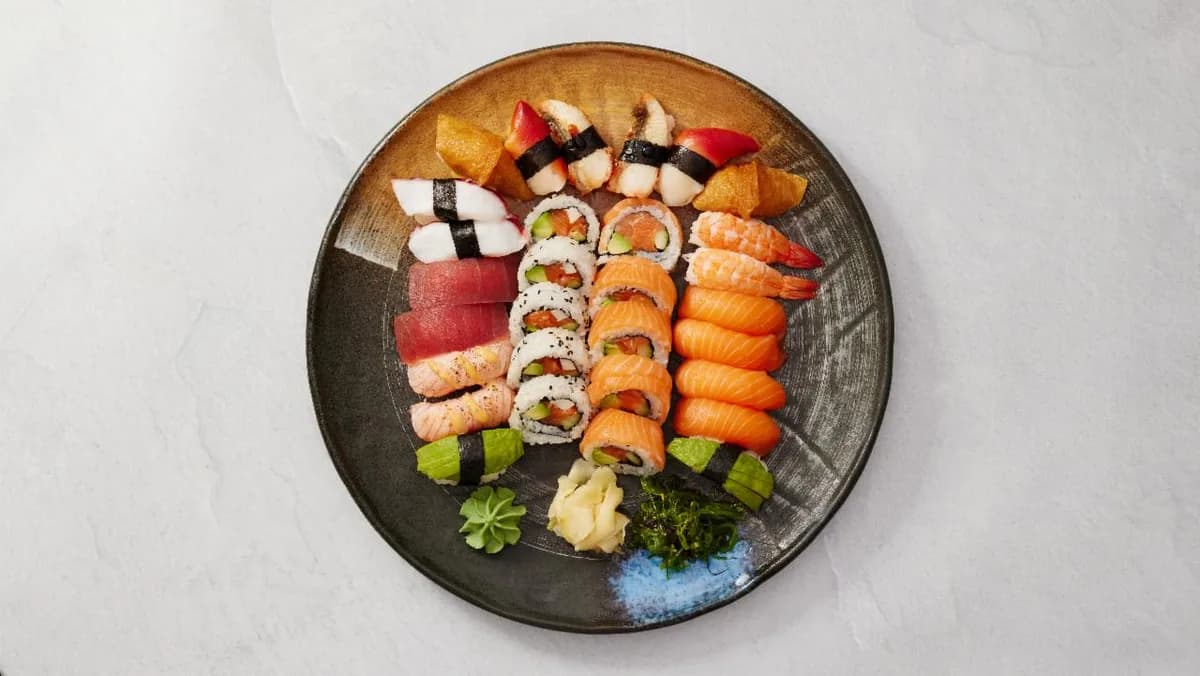 Familj Sushi Deluxe - 30 Bitar