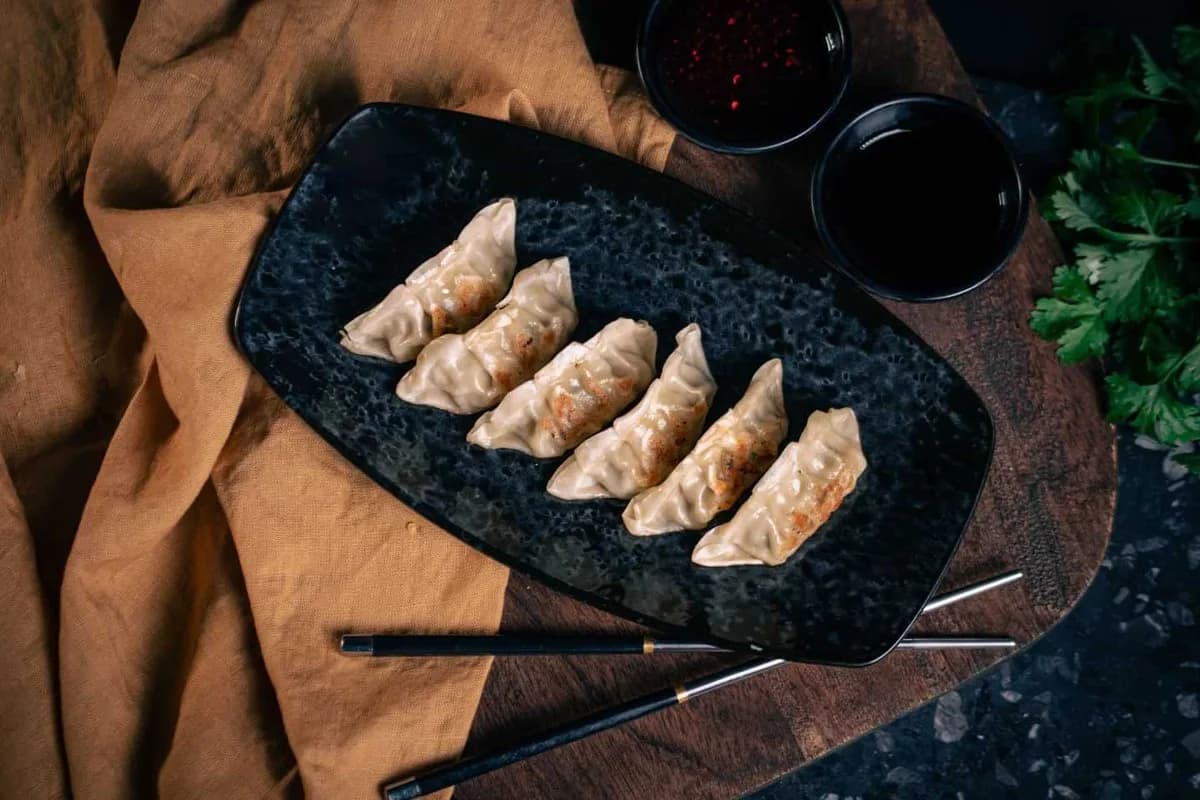 GYOZA VEGAN (6 STYCKEN)