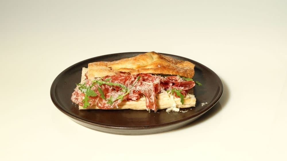 Grillad Pinsa Med Tryffelsalami