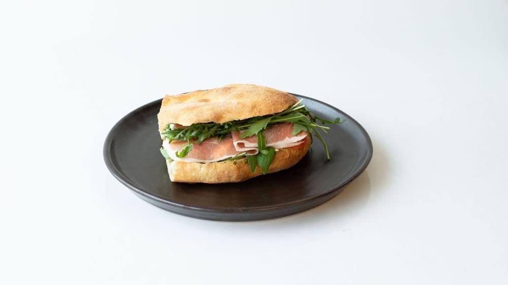 Grillad Pinsa med Prosciutto
